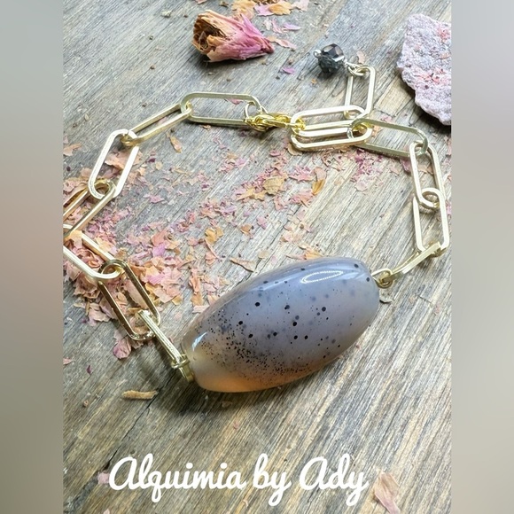 Elegant Gold and Gray agate Bracelet - Picture 3 of 4